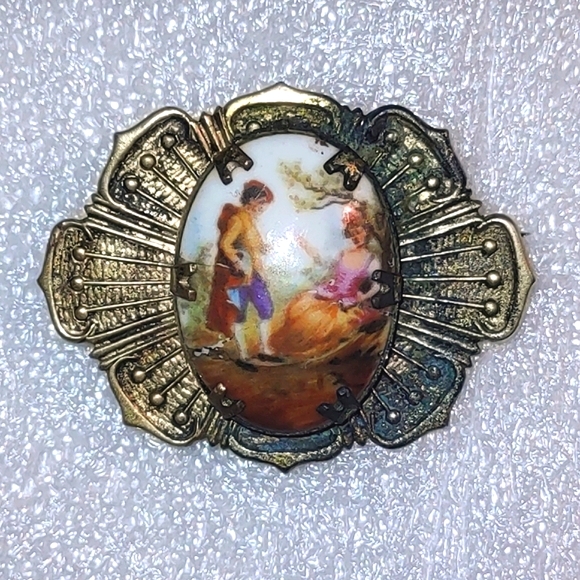 Fraganard Porcelain Vintage Courting Couple Brooch - Picture 5 of 15